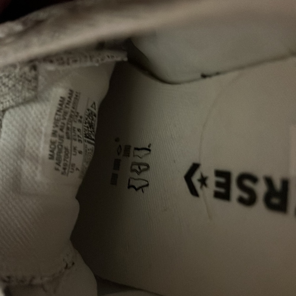 Grey Converse - Picture 5 of 5